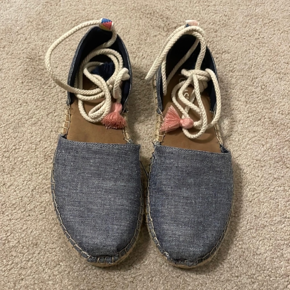 Toms tie-up espadrilles
